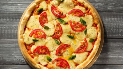 Dezza Pizza Çayda Çıra