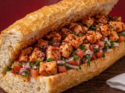 Tavuk Tantuni Ekmek Arası (100 g)