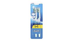 Oral-B Pro-Expert Derinlemesine Temizlik Diş Fırçası
