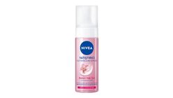 NIVEA Derinlemesine Temizleme & Nemlendirici & Hassas ve Kuru Ciltler İçin Yatıştırıcı Yüz Yıkama Köpüğü 150 ml