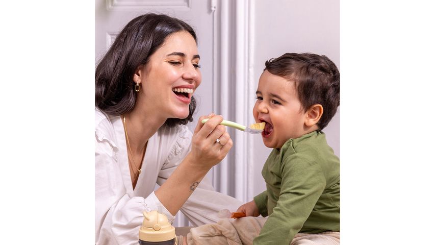 Wee Baby Silikon Uçlu 2'li Mama Kaşığı - Yeşil